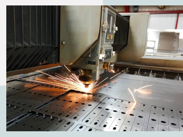 Лазерная резка металла в Краснотурьинске от 638 руб.